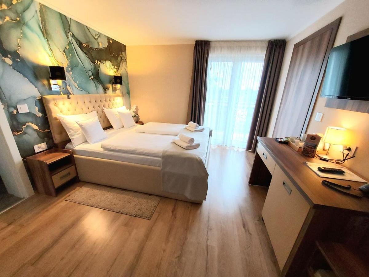 Papuli Rooms 4U Senta Esterno foto