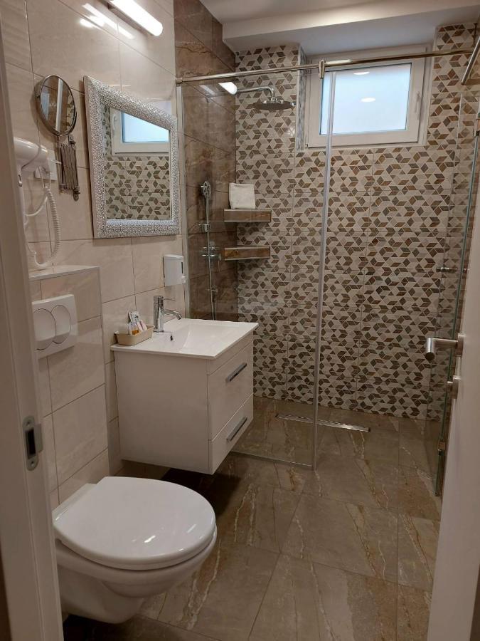 Papuli Rooms 4U Senta Esterno foto